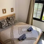 Premium - New Tropical Casa Oasis - Fast Wi-fi !! Swimming Pool !! Tv *