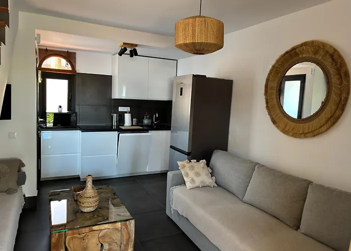 Premium - New Tropical Casa Oasis - Fast Wi-fi !! Swimming Pool !! Tv Apartman *