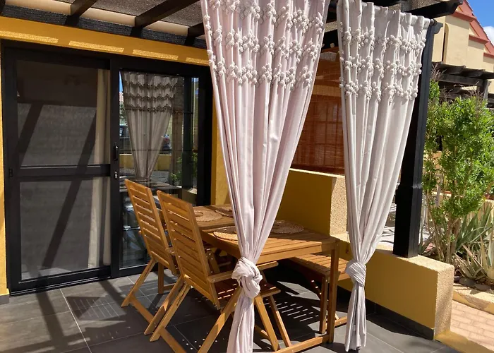 Apartmán Premium - New Tropical Casa Oasis - Fast Wi-fi !! Swimming Pool !! Tv *