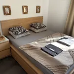 Lejlighed Premium - New Tropical Casa Oasis - Fast Wi-fi !! Swimming Pool !! Tv