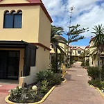 Lejlighed Premium - New Tropical Casa Oasis - Fast Wi-fi !! Swimming Pool !! Tv *