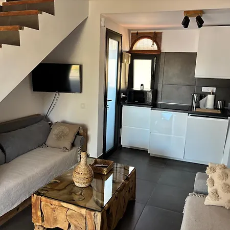 Premium - New Tropical Casa Oasis - Fast Wi-fi !! Swimming Pool !! Tv