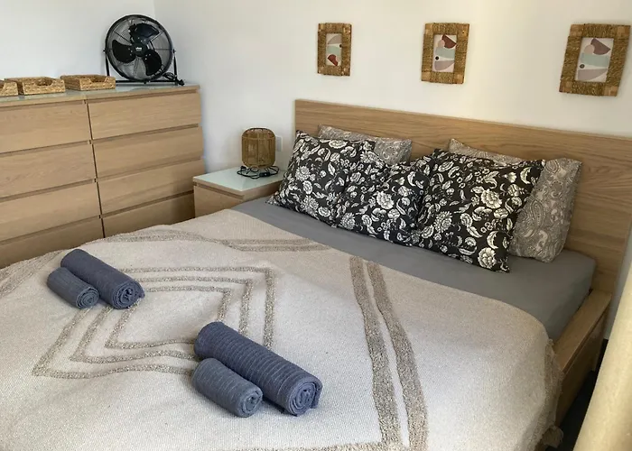 Premium - New Tropical Casa Oasis - Fast Wi-fi !! Swimming Pool !! Tv דירה *